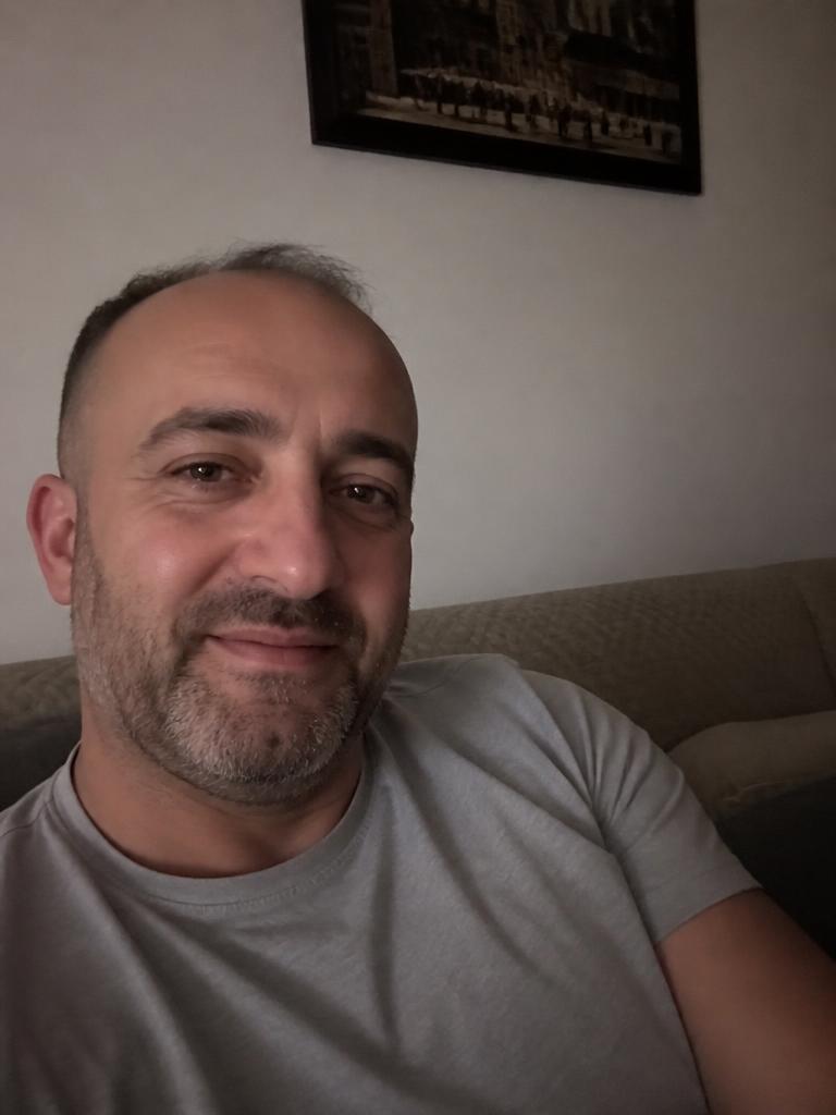 Anëtar i komunitetit: Genc